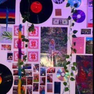 Meet your Posher, Naza